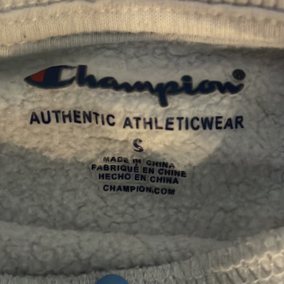 3/$15 Kids Champion sweater size small - Picture 2 of 2